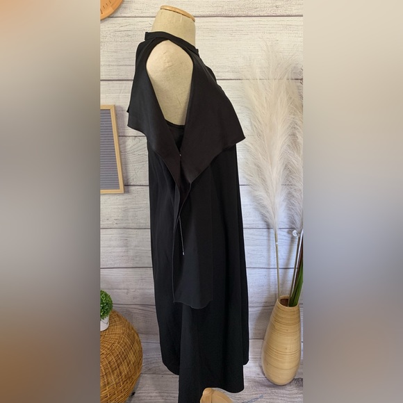 Missoni Crew Neck Knee-Length
Dress - Black Dresses - Picture 9 of 15